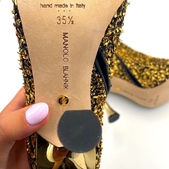 BRAND NEW Manolo Blahnik Stiletto Booties - Picture 9 of 14